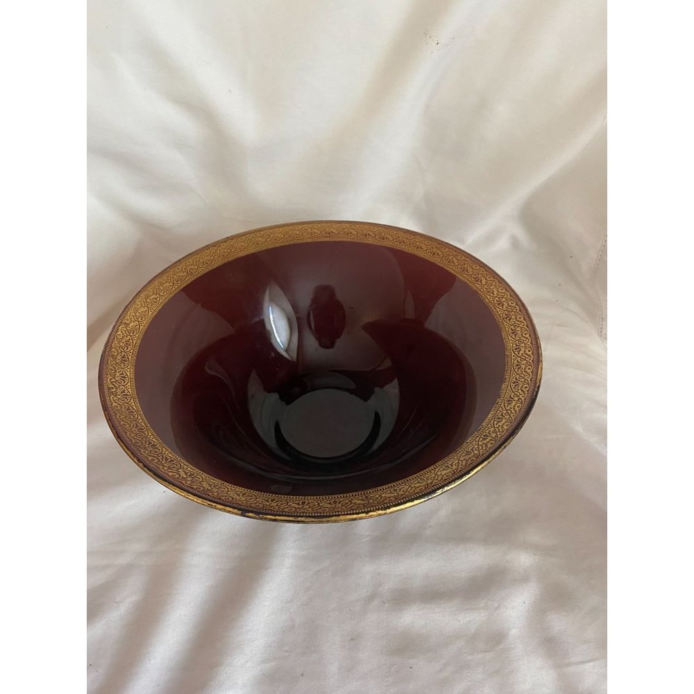 Vintage amethyst footed glass serving bowl with decorative gold rim 10"